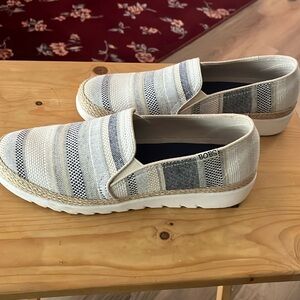 Bobs from Sketchers with memory foam